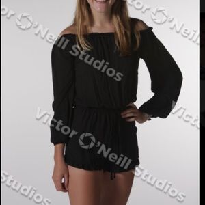 Brandy Melville long sleeve romper. One size.